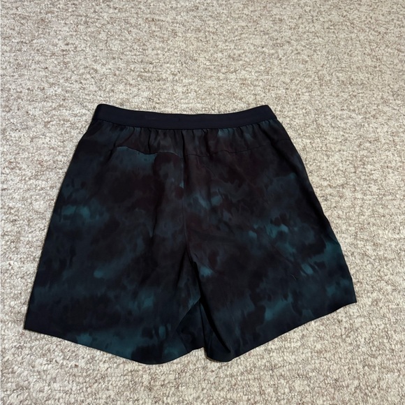 TYR Unbroken shorts - Picture 2 of 3
